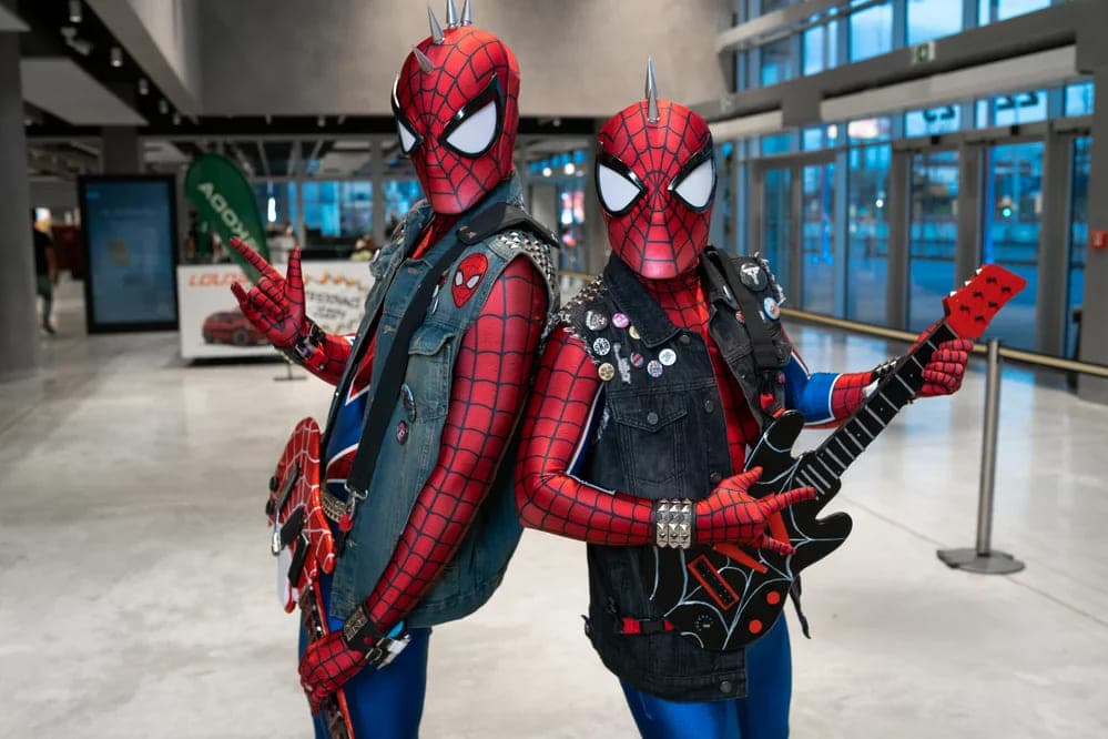 Большой фотоотчет: лучшие костюмы с пражского Comic-Con 2023