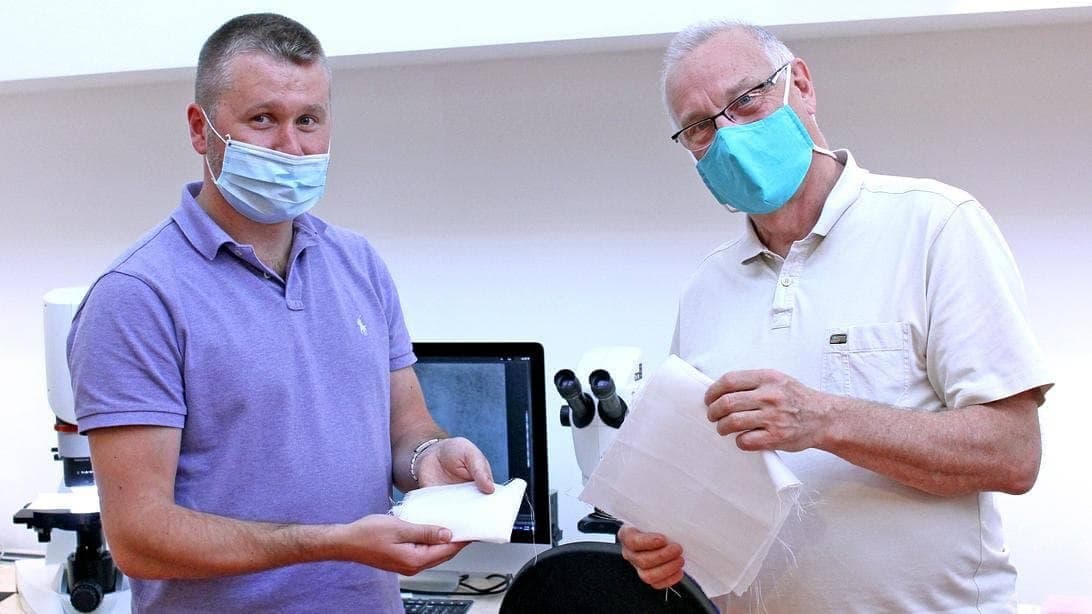 В Либерце изобрели саморазлагаемые маски