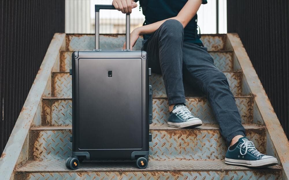В Прагу приходит португальский стартап, который заботится о чемоданах, когда туристам негде их хранить