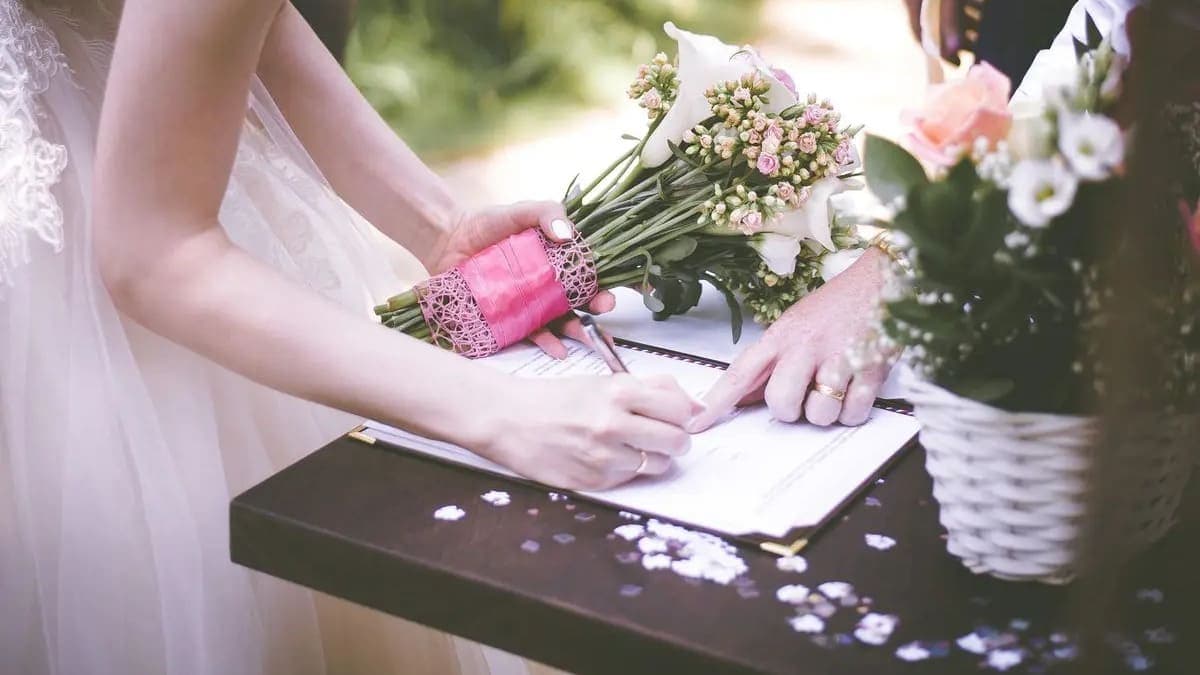 Регистрация брака в Чехии: собираем документы