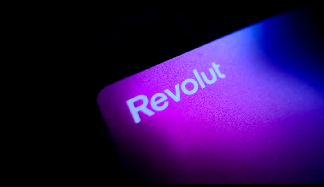 Revolut добавил возможность покупки eSIM в своем приложении