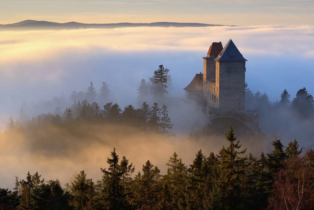 Самые-самые замки Чехии: от рекордных размеров до мистической ауры самого страшного