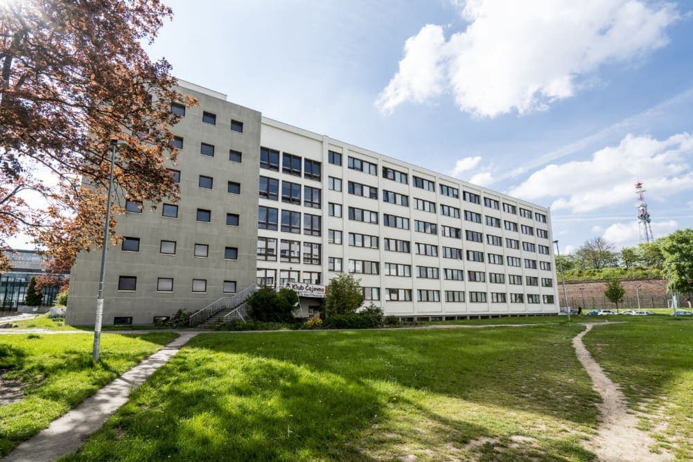Университетские общежития в Праге готовят меры по экономии средств