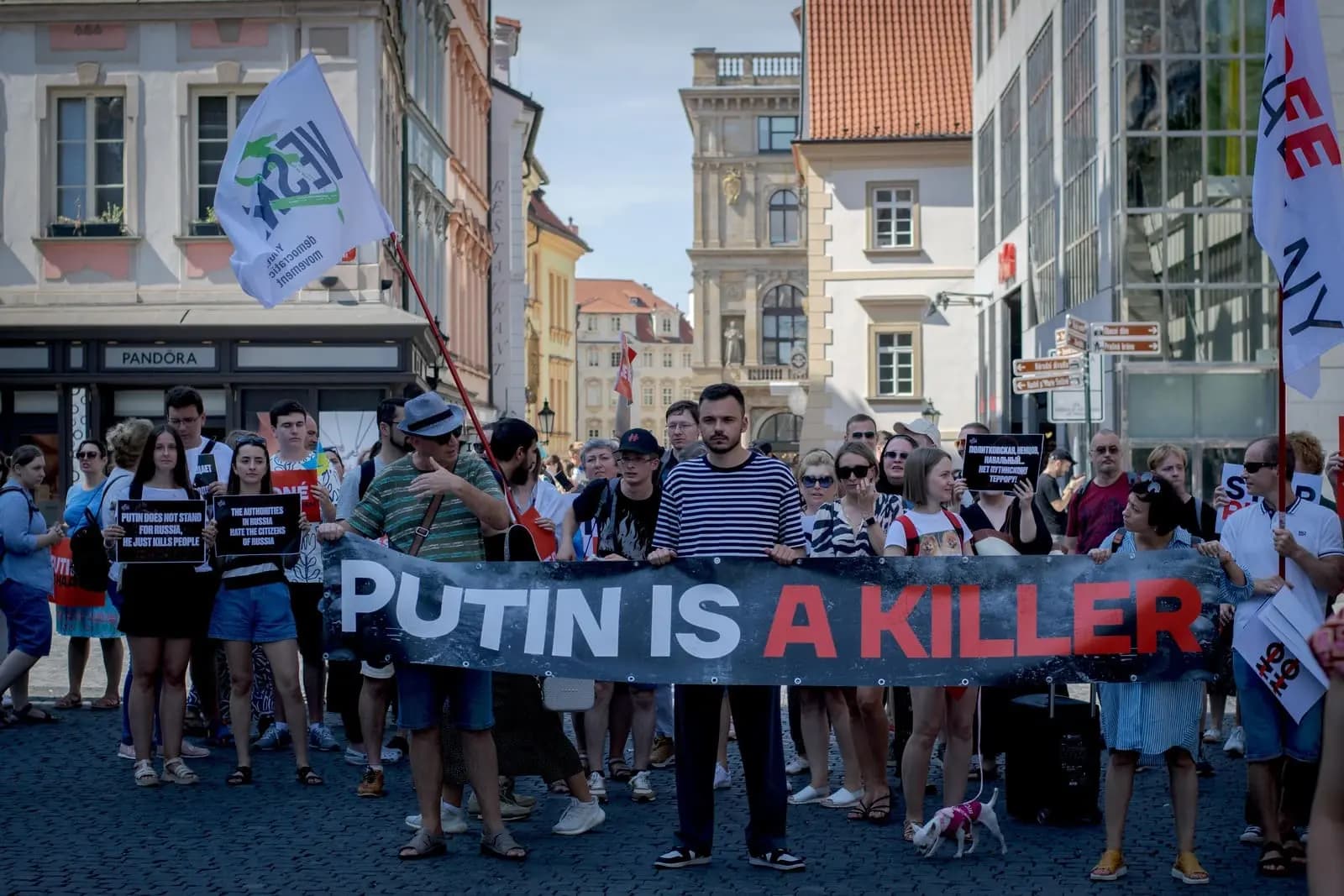 Фото: в Праге прошел митинг Putin is a killer