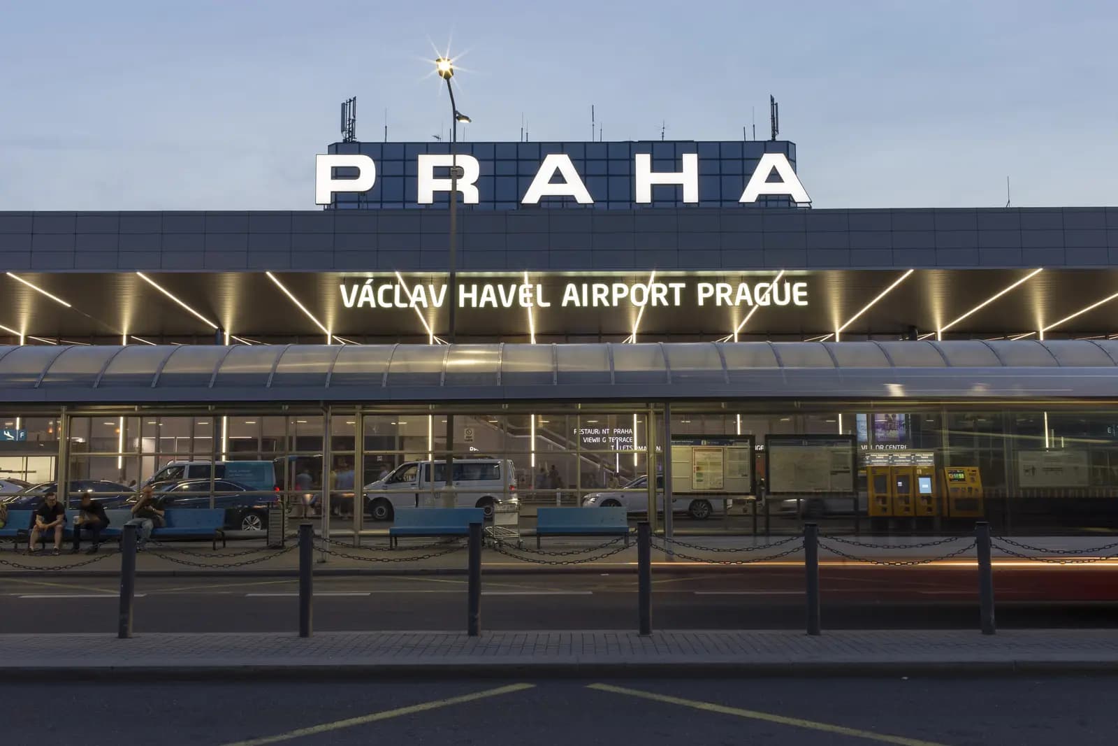 Пражский аэропорт занял пятое место в рейтинге лучших аэропортов в Европе в 2023 году