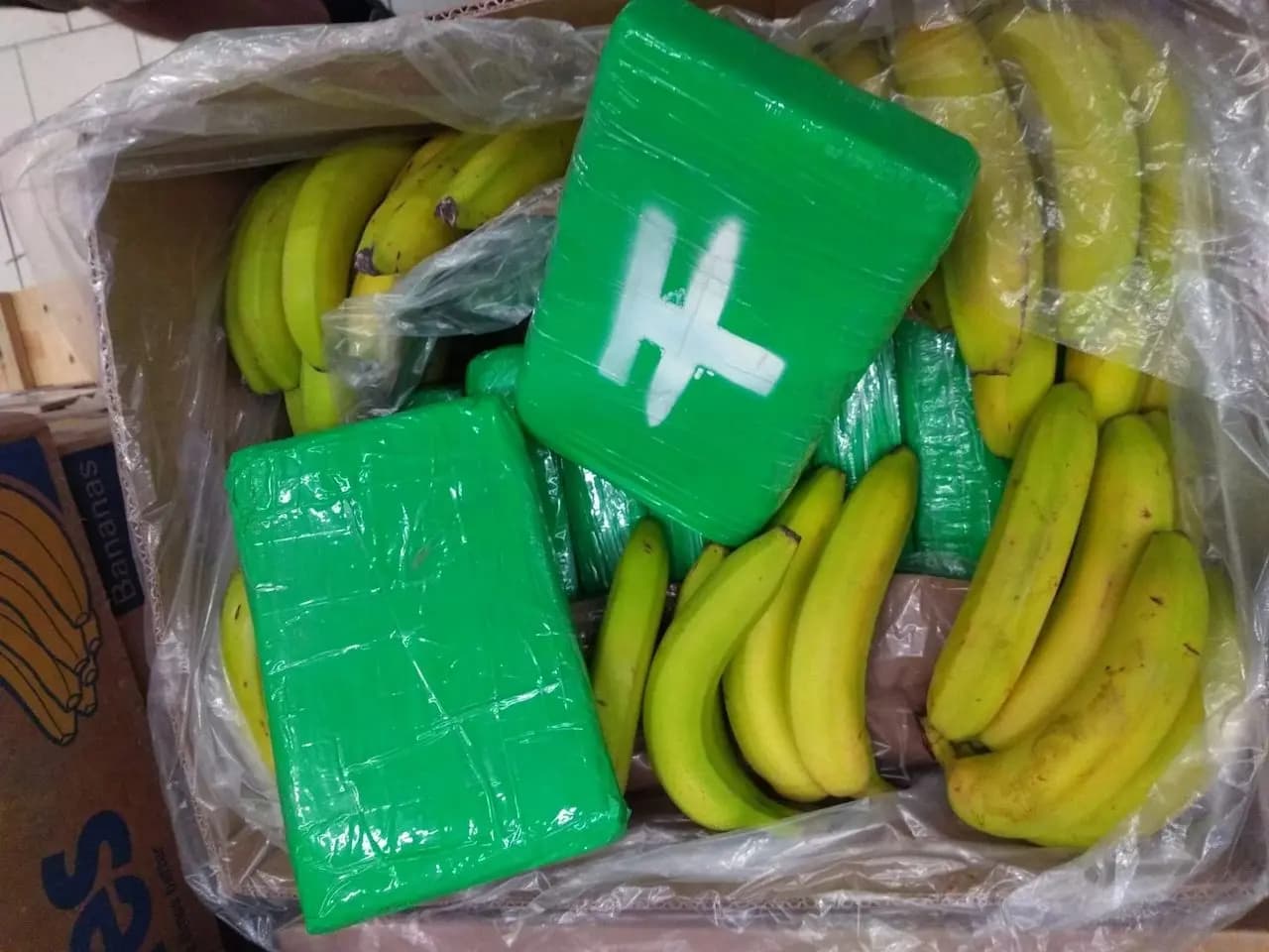 В Чехии в супермаркетах нашли кокаин на 2,5 миллиарда крон