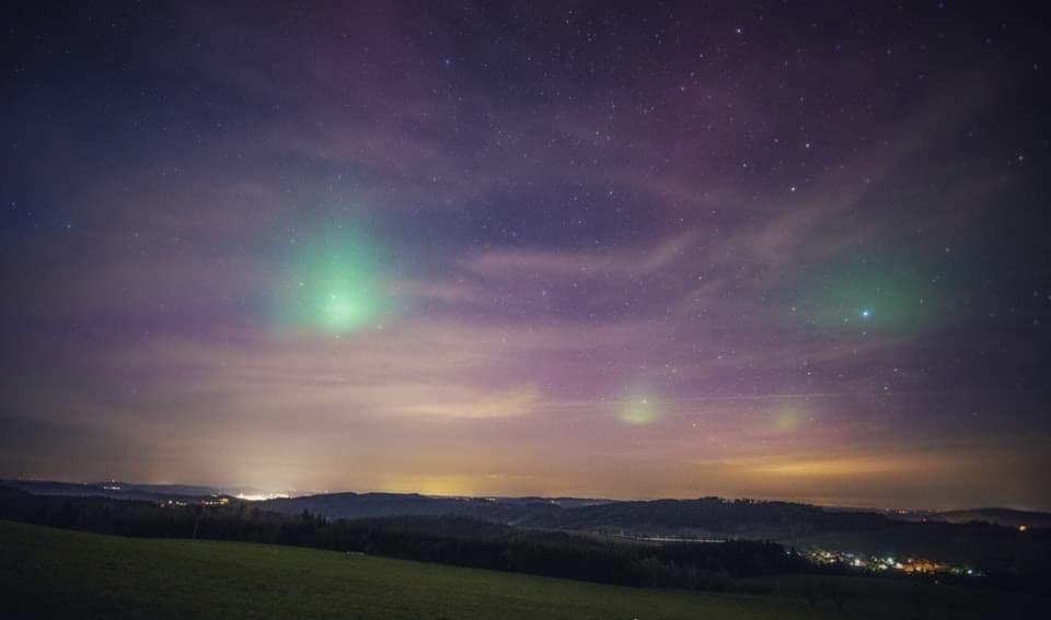 Сегодня ночью в Чехии можно было видеть северное сияние