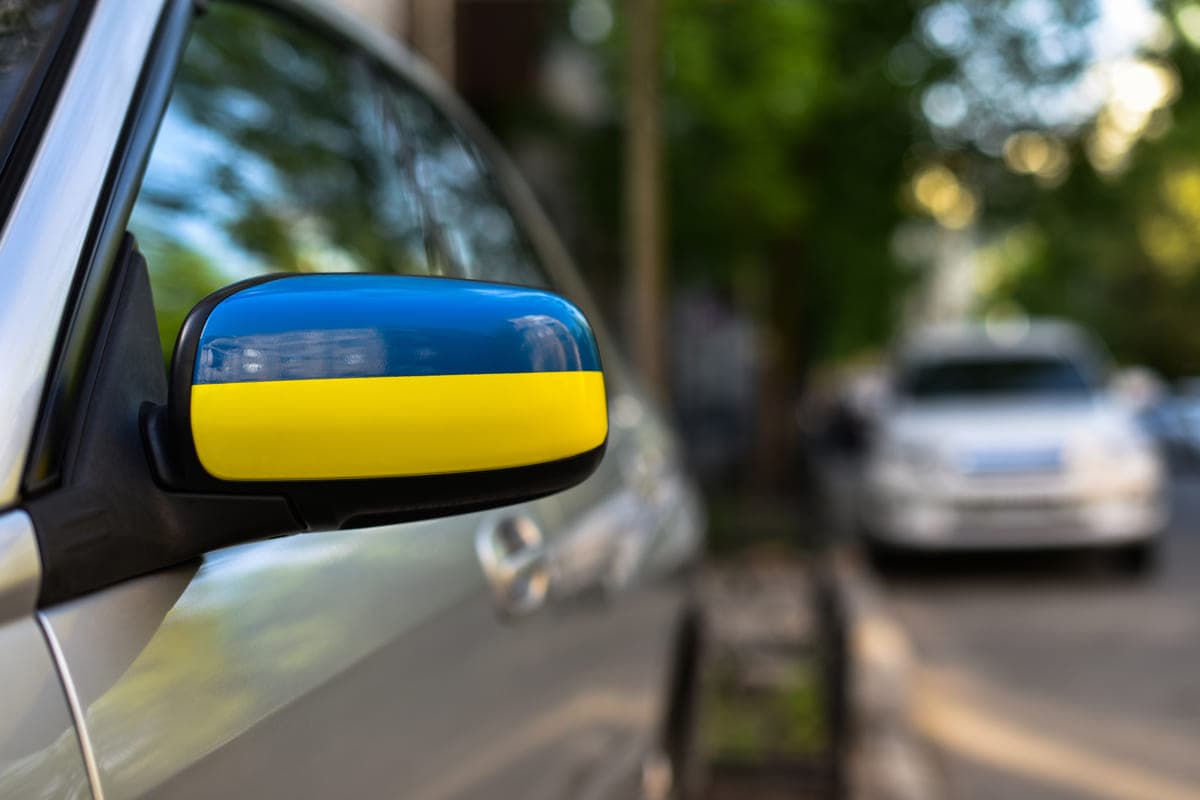 В Чехии начинается регистрация автомобилей с украинскими номерами