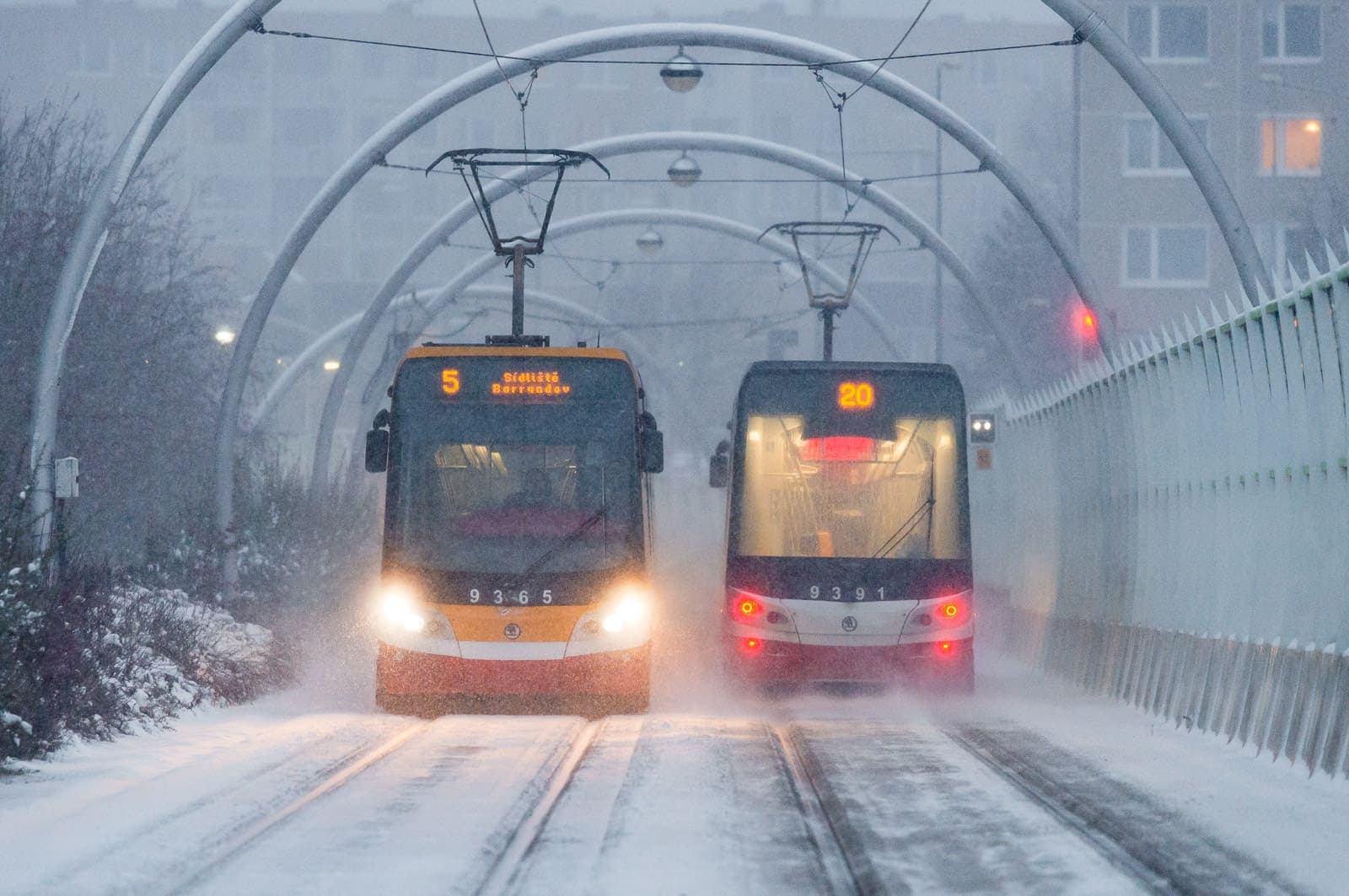 С 3 января по 18 февраля общественный транспорт в Праге будет работать по "полупраздничному расписанию"