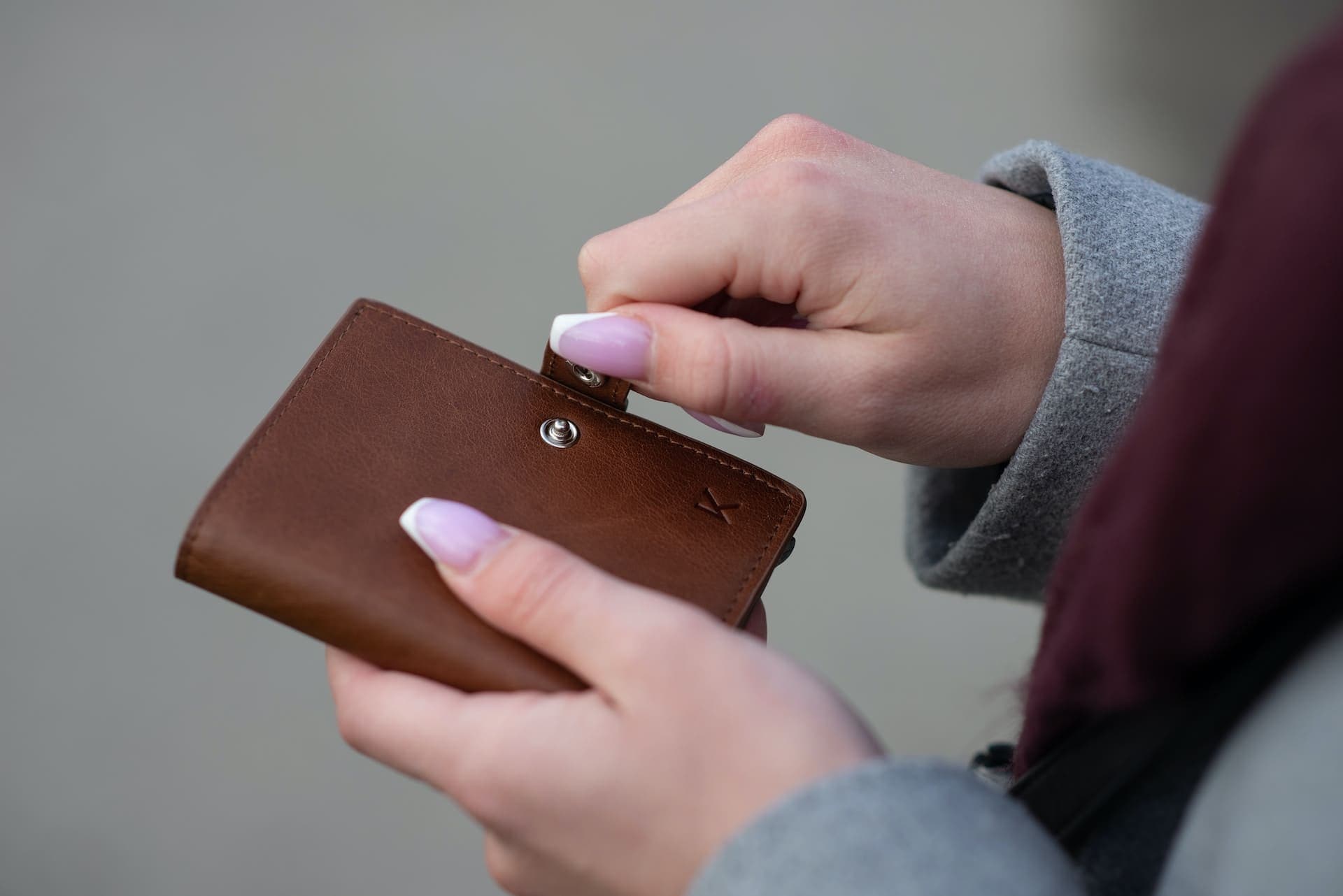 Жительница Чехии потеряла кошелек во время отпуска. Ей вернули его довольно нетрадиционным способом