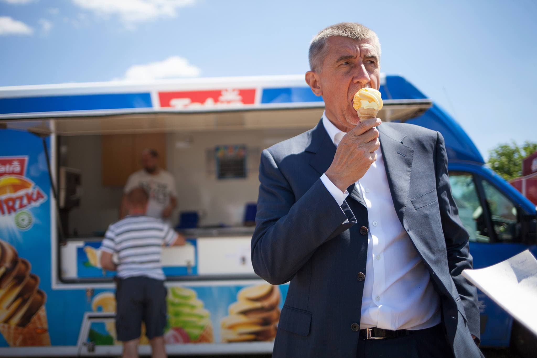 Андрей Бабиш высмеял экологические и идеологические взгляды на мороженое